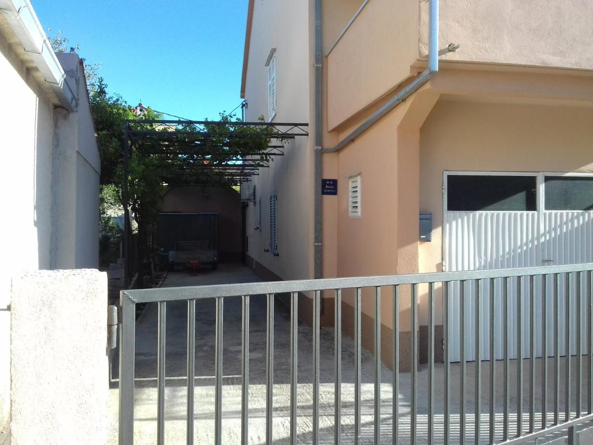 Apartman Iva Appartement Kaštela Buitenkant foto