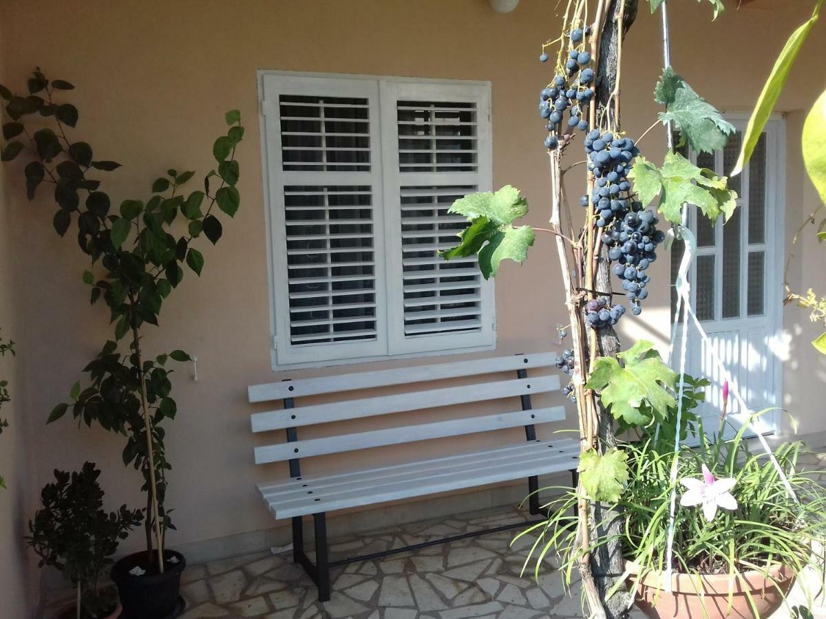 Apartman Iva Appartement Kaštela Buitenkant foto
